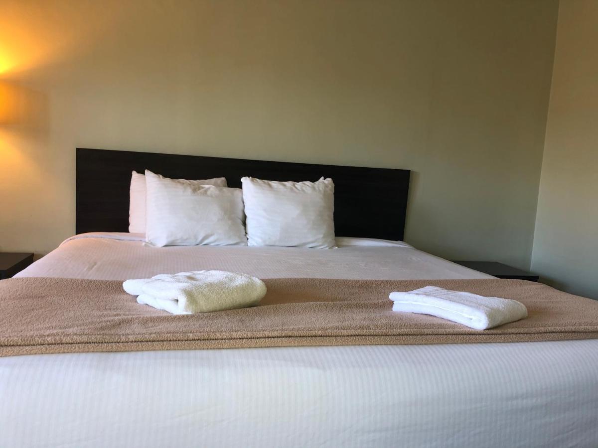 King Room with Lake View